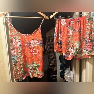 JOHNNY WAS 2 pc cami pj set in XS. Beautifully maintained and so comfy.